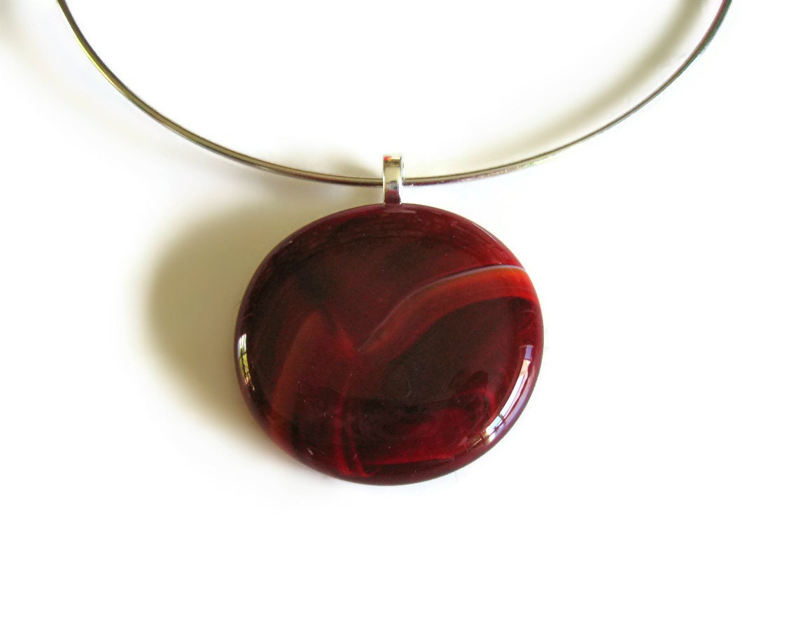 Marbled Red Glass Pendant with Neck Wire Choker