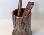 The Tree bark pen and pen holder set