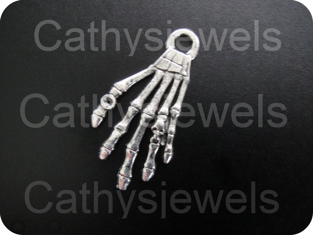 Scary Skeleton Hand  Six Pieces