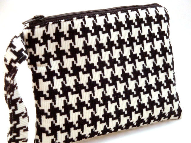 Zippered Wristlet-Black and White Hounds-tooth Corduroy