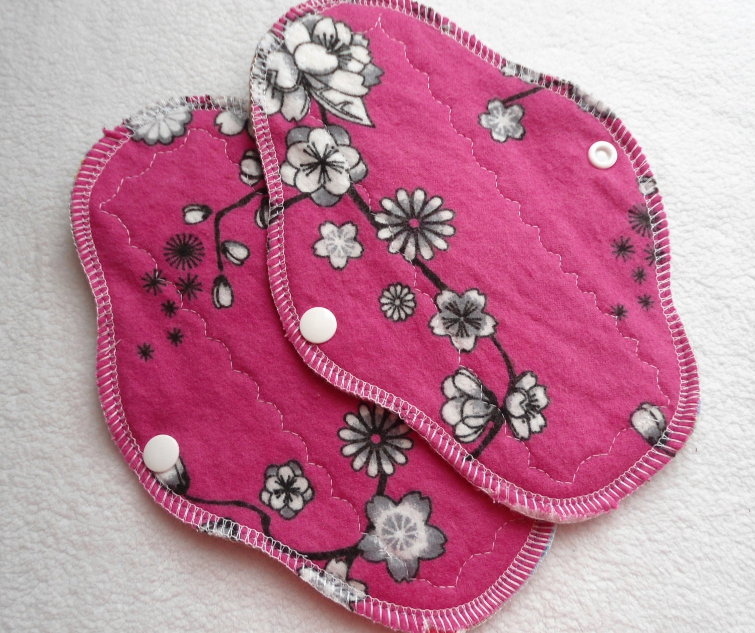 2 Pack 8 inch Lotus Blossom Flannel Washable Cloth Menstrual Pads