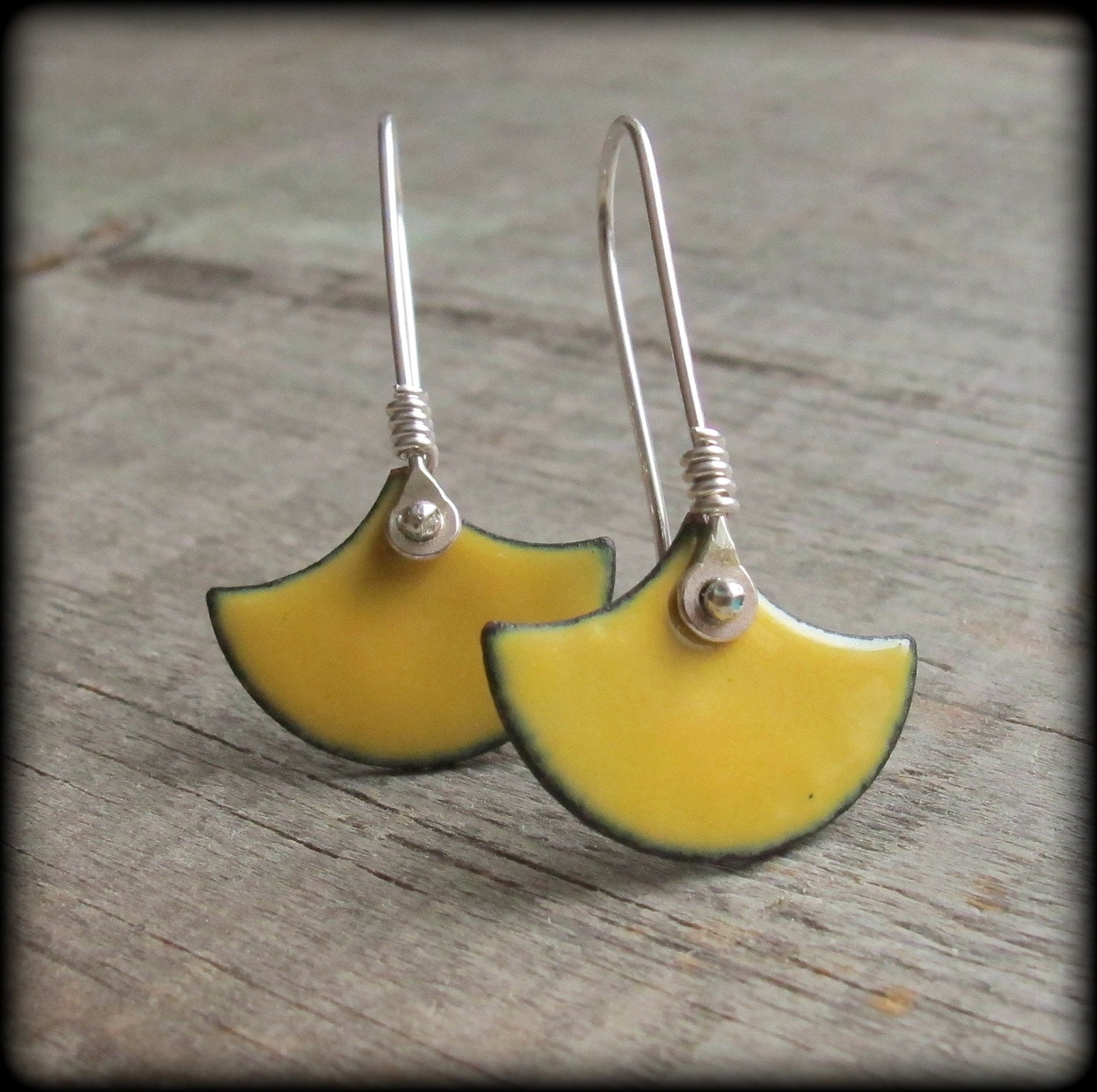 Enameled Fan Earrings (Yellow)