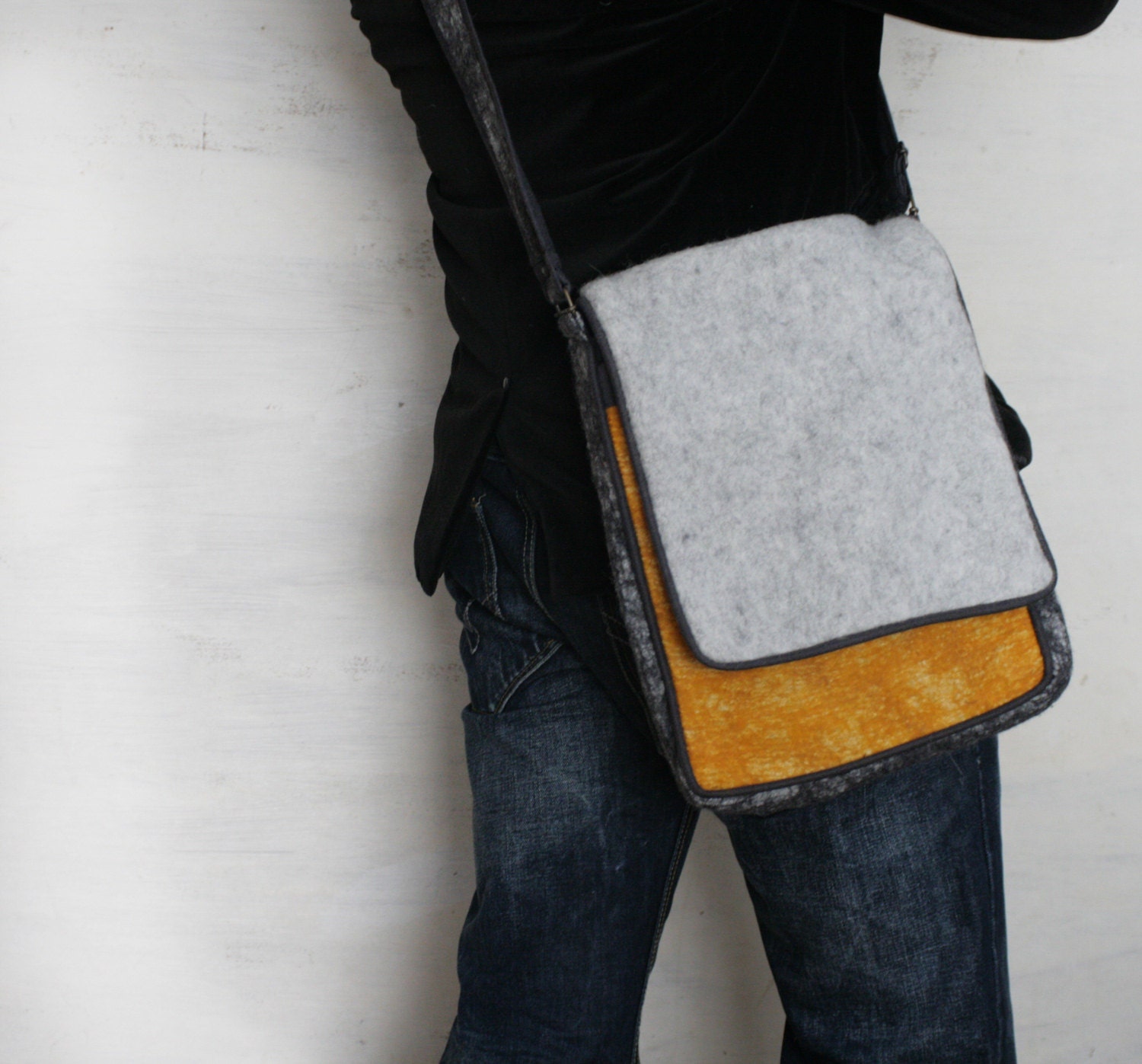 Stylish Amber Yellow Messenger Shoulder Felted Bag -- Hand felted wool -- Wearable Art