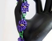 Chainmaille daisy chain bracelet