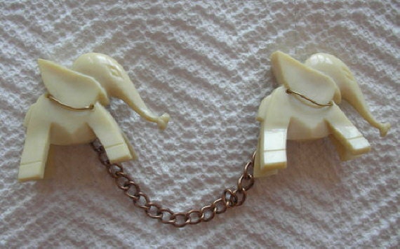 Vintage Elephant Sweater Guard pins brooches