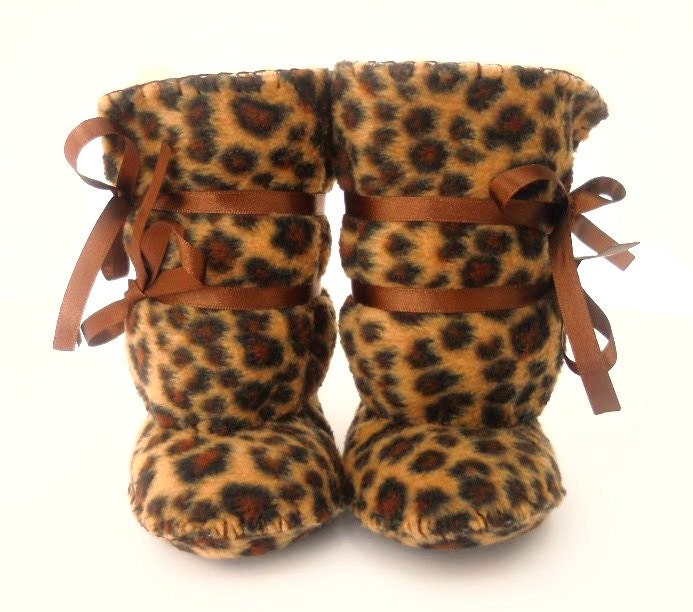 Leopard Print Baby Shoes. Baby Leopard Boots. Leopard Baby Shower Gift . Leopard Booties. Baby Ugg Boots