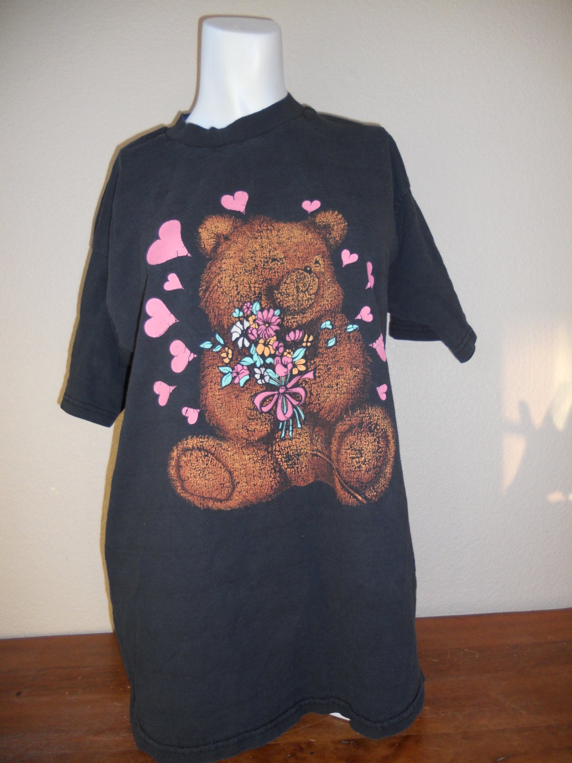 vintage 80's 90's Valentine's day Bear hearts flowers tee t shirt tshirt    black