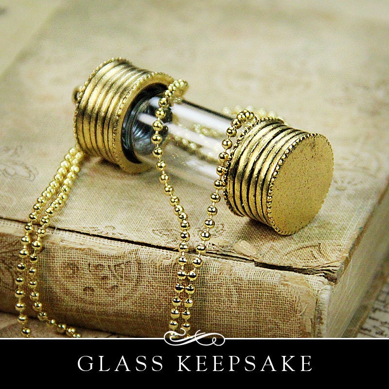 Glass Keepsake Pendant with Precious Metal Plating. The Secret Keeper with Removable cap.