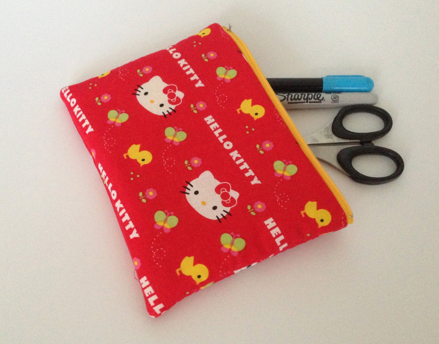medium zipper pouch Hello Kitty Spring Fling