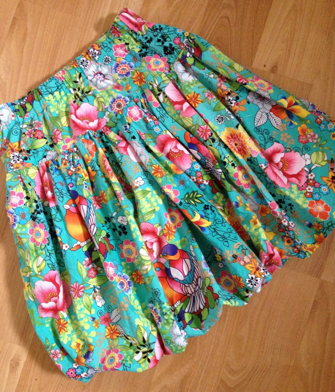 Re-Sale - TROPICAL BIRD Cupcake Skirt - size: 9/10