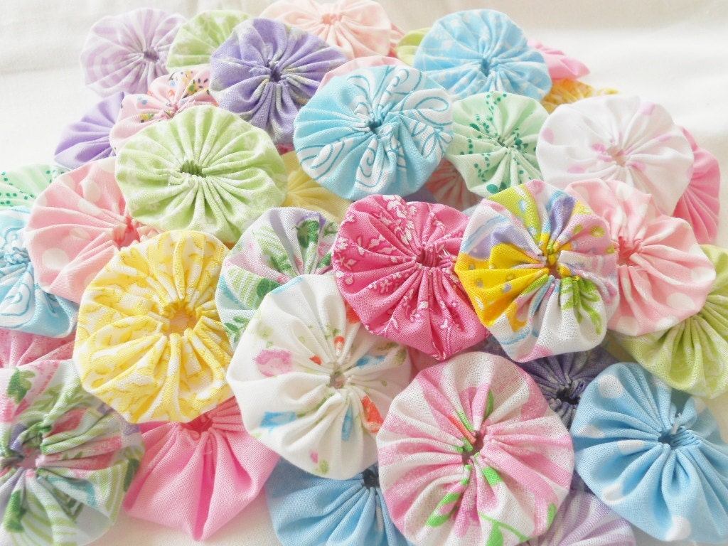 Fabric Flowers Fabric Appliques Wedding Flowers Birthday Candy Rosette 100 Yo Quilt Scrapbook Embellishments
