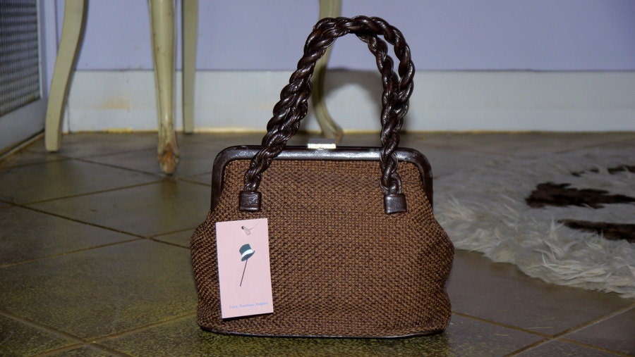 Beautiful Basket weave design 1960's handbag