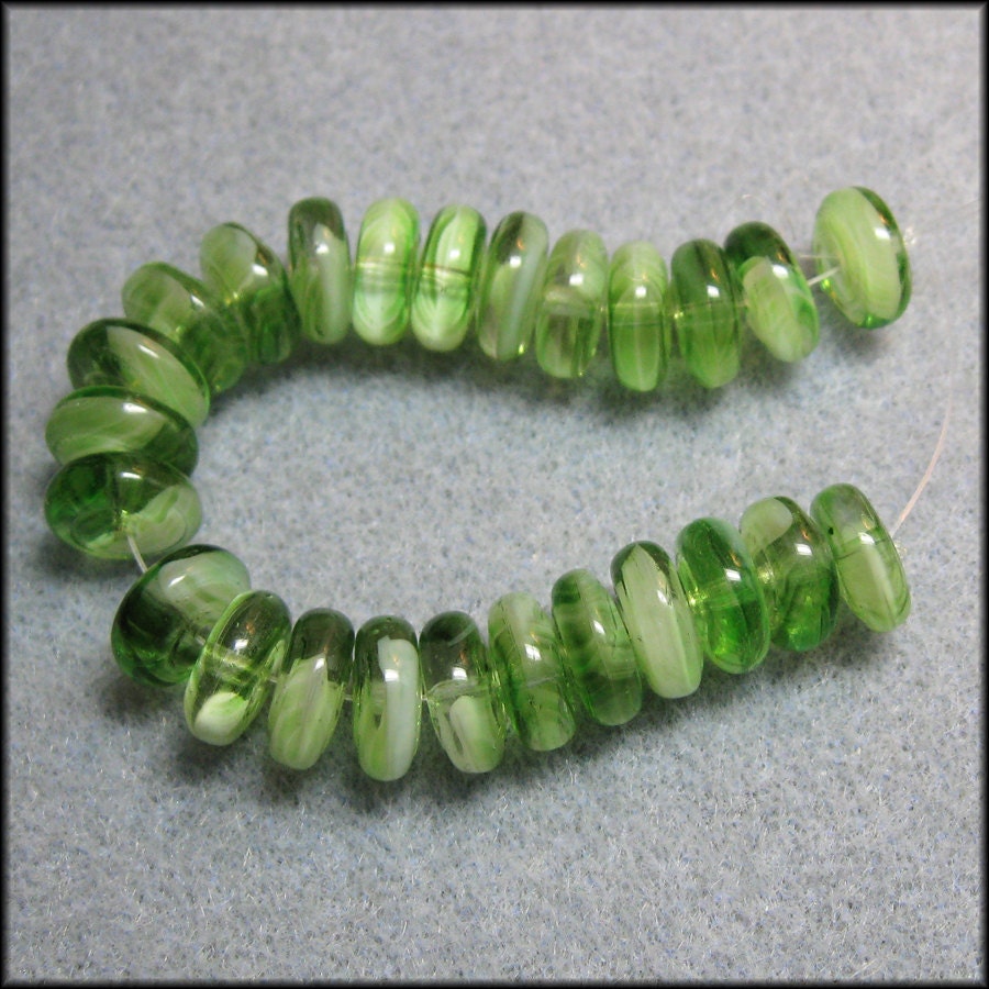Green and White Rondelle Glass Beads 25pk / Ships from the US
