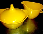 Oneida Melmac Mustard Creamer and Sugar Set Plastic