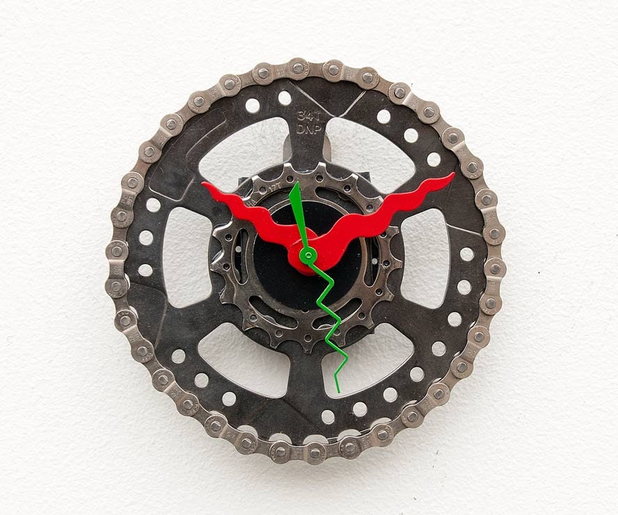 Recycled Bike cassette gear Clock