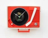 Recycled Record Player Clock
