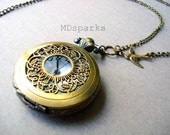 Victorian Vintage-Style Pocketwatch Necklace