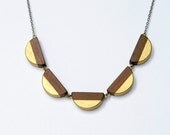 Scallop wooden dentelle - antique brass, wood and gold accent necklace