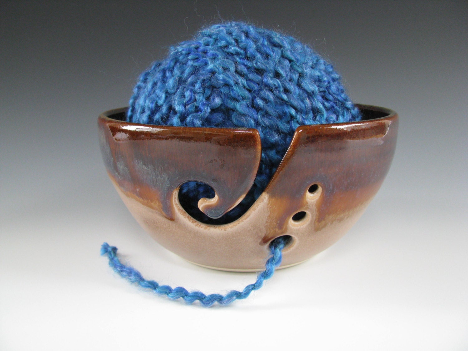 Ceramic Pottery Knitting Bowl / Yarn Bowl in Brown Amber and Beige