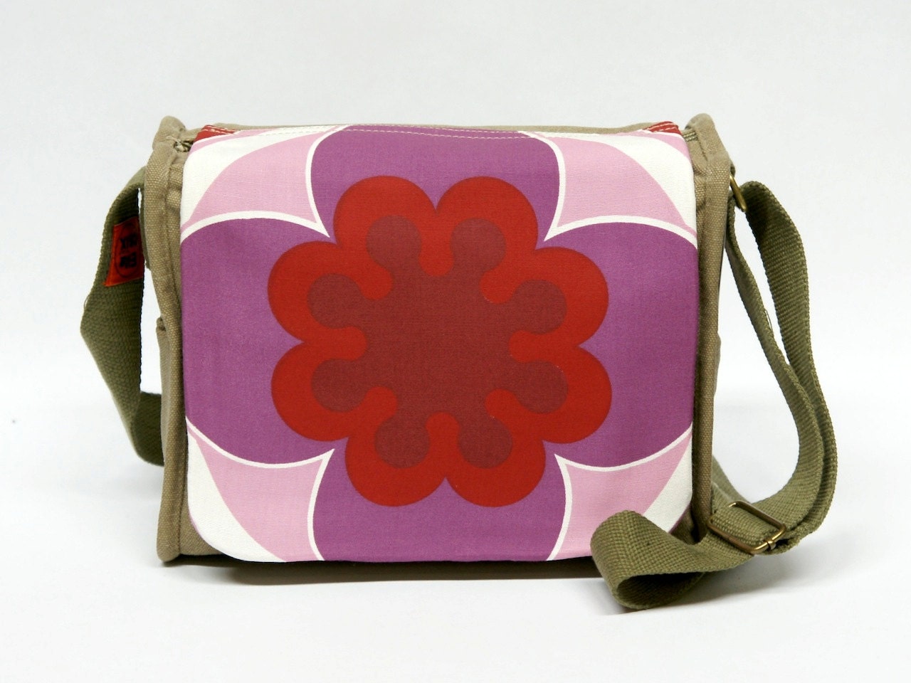 Chita - saddlebag customized with original vintage fabric.