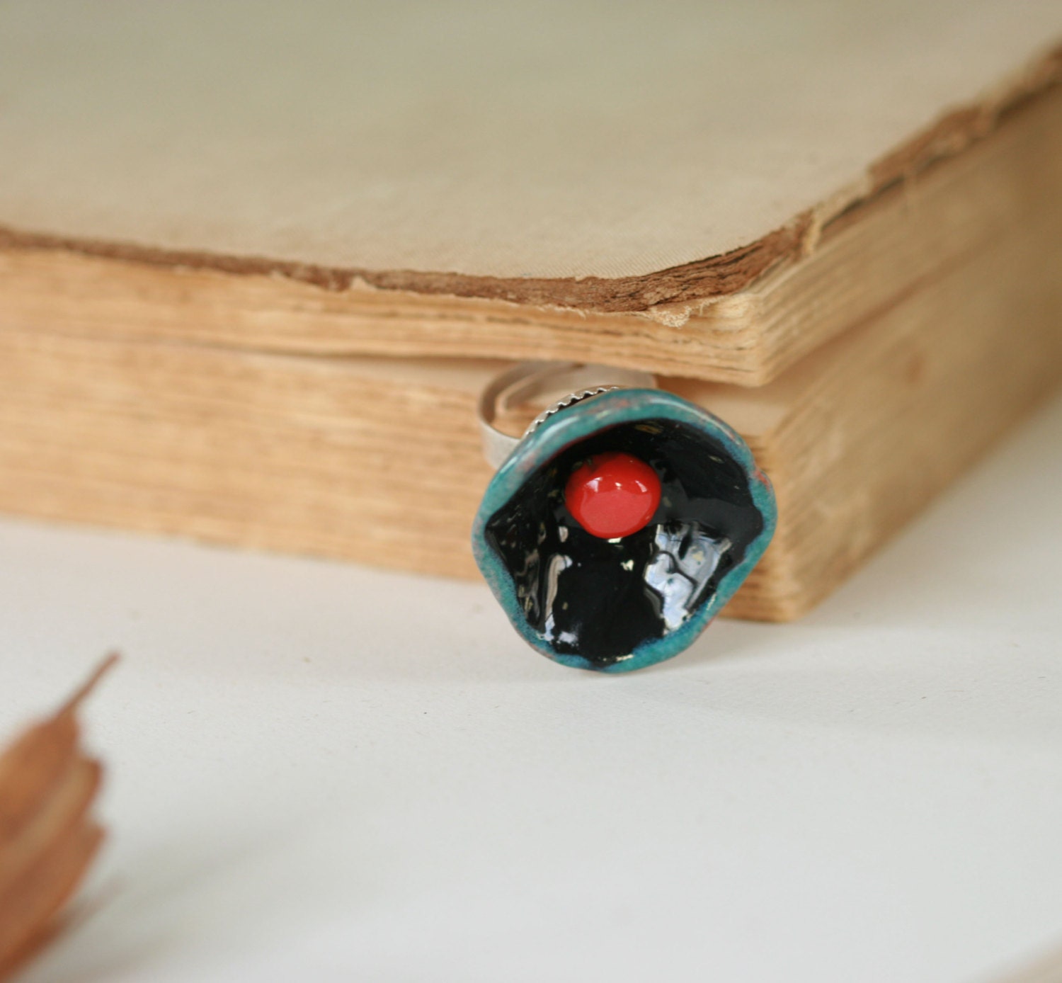 Black Chunky Ceramic Ring