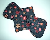 Cloth Menstrual Pad - 9.25" Bamboo and Hemp - Heavy Absorbency - Heatwave Floral