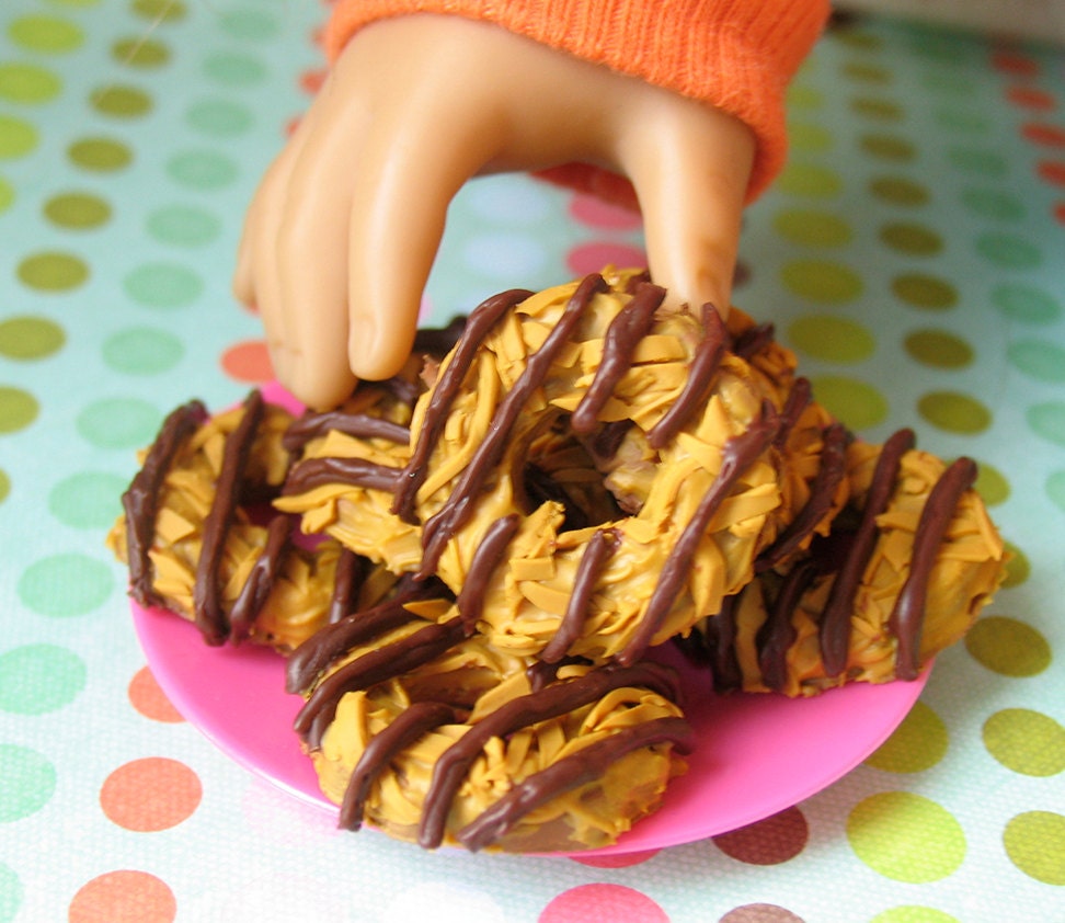 18 Inch American Girl Doll - Girl Scout Cookies - Samoas