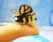Stumpwork Bee 1