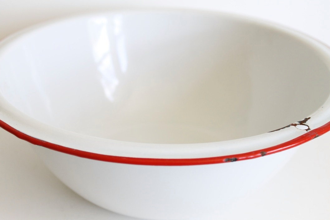 Enamel Wash Basin. Enamel Bowl with Red Stripe.