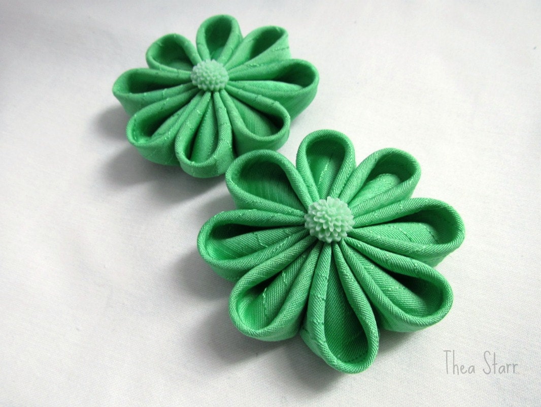 Kanzashi Flower Hair Clips - Minty Green