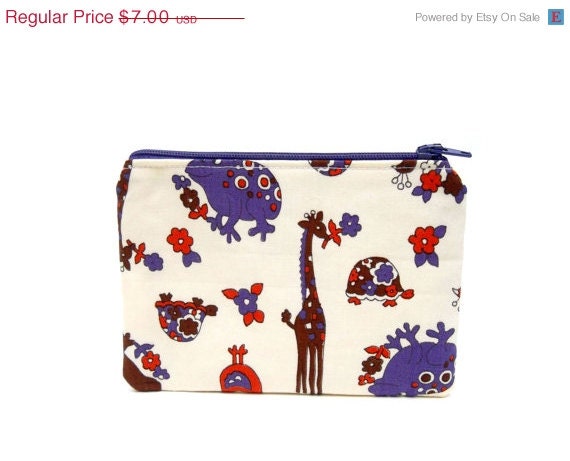MEMORIAL DAY SALE Mini Zipper Pouch / Small Camera Bag in Retro Animals on Cream