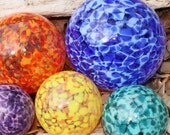Set of 5 Colorful Hand Blown Glass Floats, Garden Balls, Gazing Glass Orbs Outdoor Garden Art Decoration