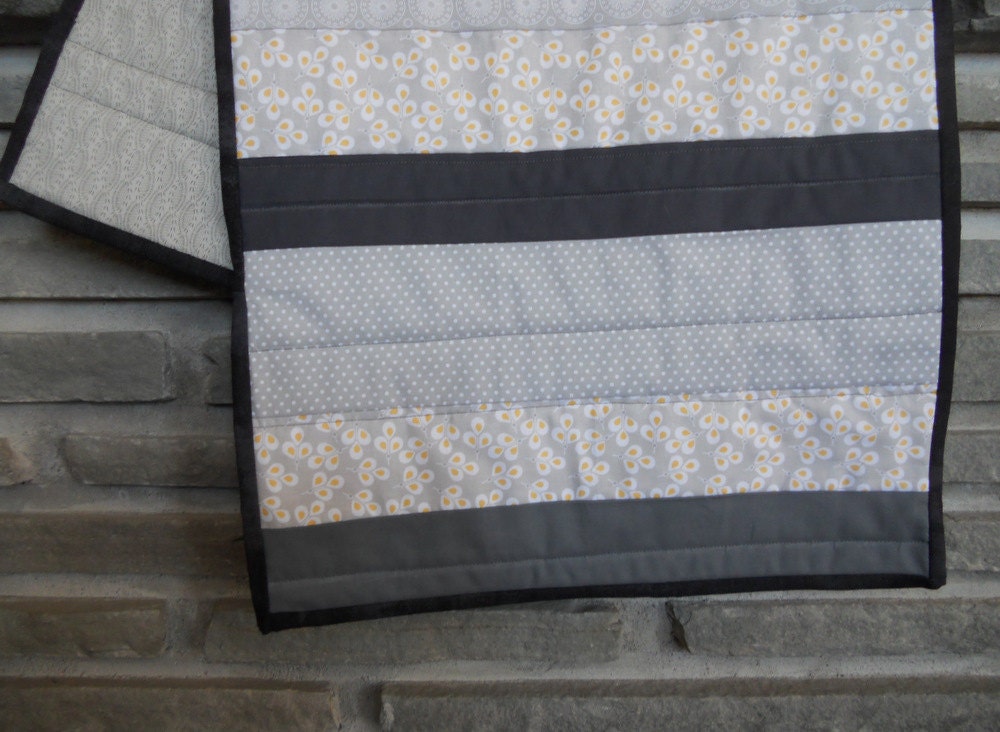 Everyday Table Runner, Riley Blake Willow