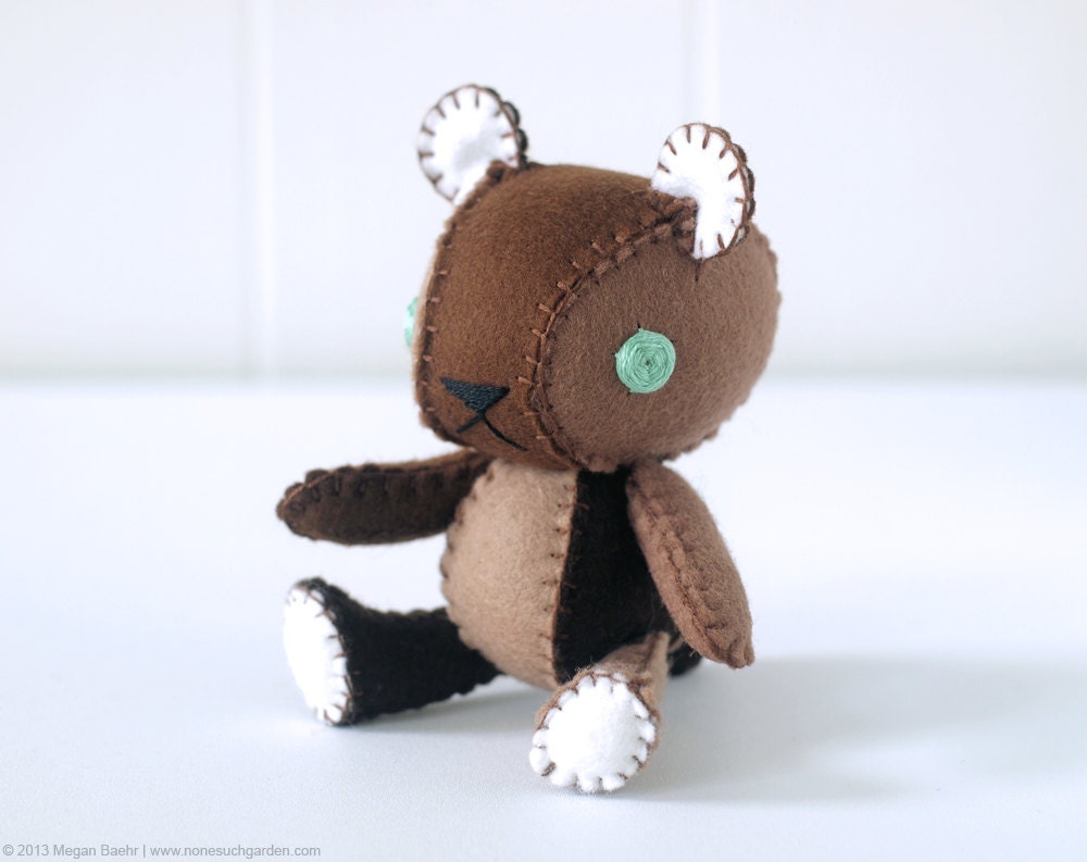 Brown Artist Teddy Bear, Best Bear No. 6