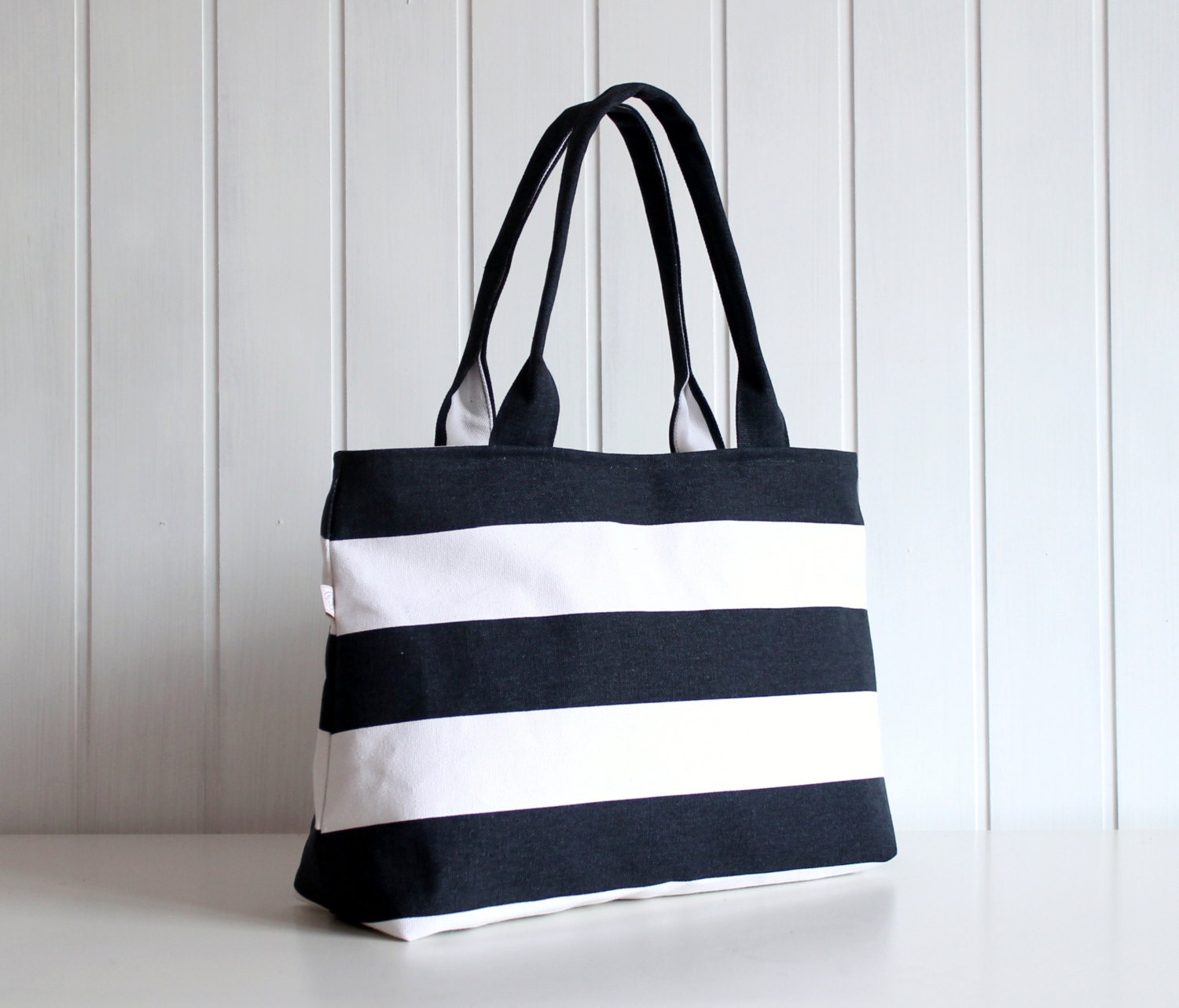 Hey Sailor.. Navy / White Bold Stripes Tote Bag / Beach Bag / ZIPPER TOP CLOSURE / Diaper Bag, Laptop Bag, Large, Medium - bayanhippo