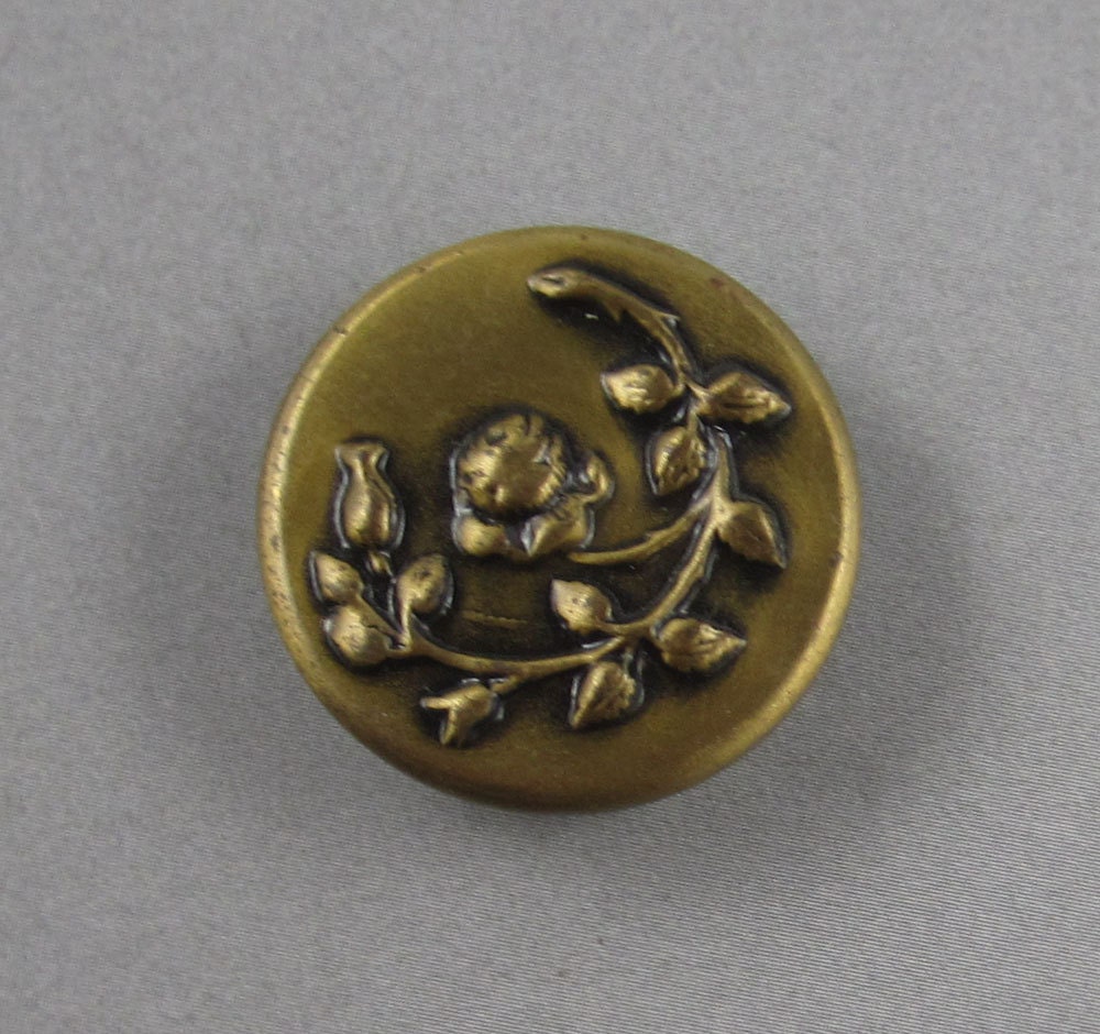 Antique Metal Picture Button - Rose