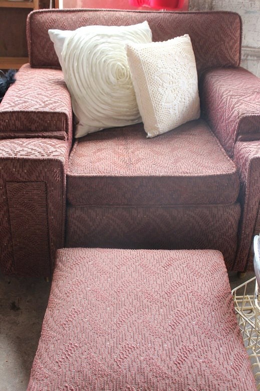 METRO ATLANTA AREA 5 piece set Vintage Antique 1940s Sofa Bed, Arm Chair, Ottoman Foot Stool and 2 Matching Pillows Original Fabric