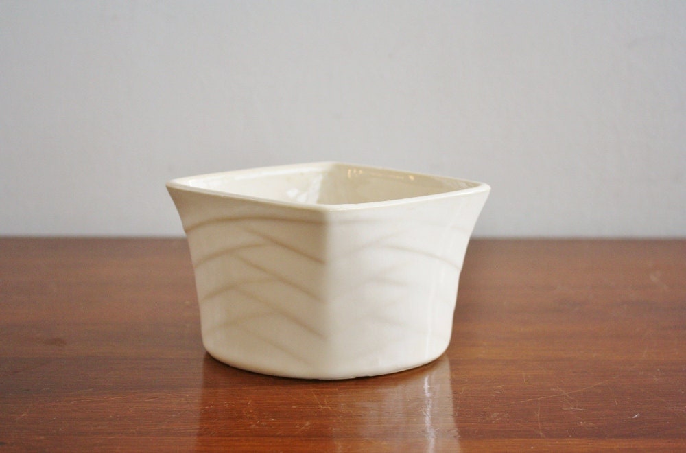 Small vintage McCoy white ceramic planter