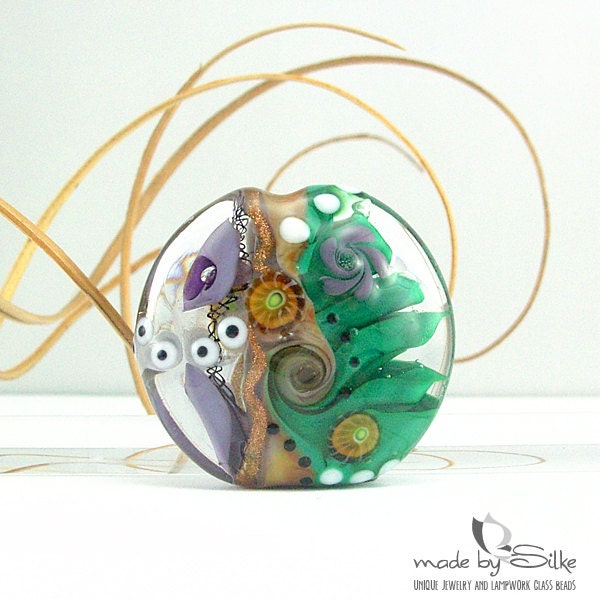 Sale --- 1 handmade lampwork bead focal -- lentil -- SRA -- glass -- G r e e n    S t e p s  -- Calypsos Beads -- Silke Buechler