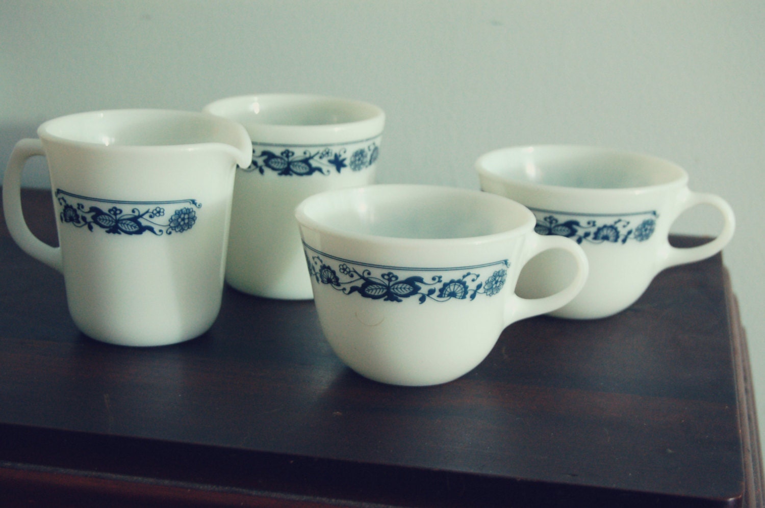 coffee and tea old town blue pyrex set