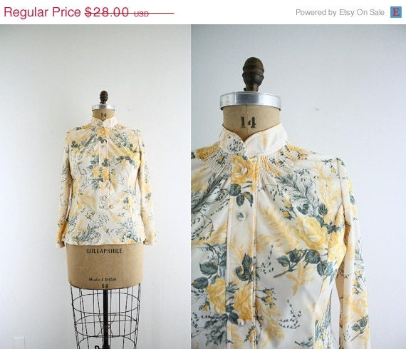 50% off Shop Closing Sale Vintage Yellow Rose Blouse . 70s Yellow Shirt . Medium - Large