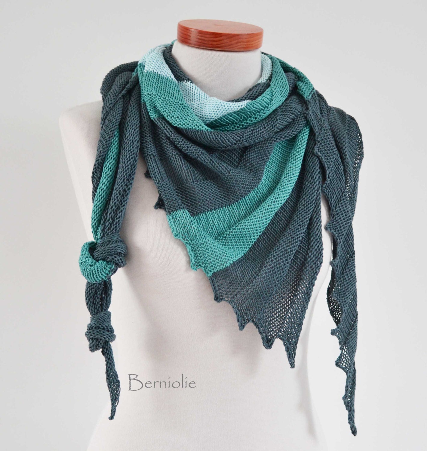 Knitted scarf / shawl in shades of blue I980