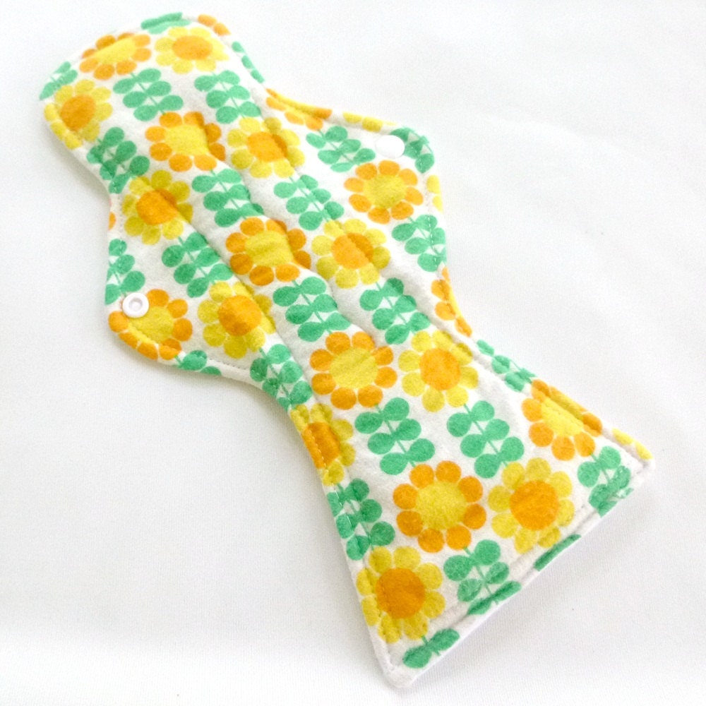 Overnight/Post Partum Reusable Cloth Menstrual Pad - waterproof PUL and bamboo core - Extra long - Sunflowers -  Cotton Flannel prin