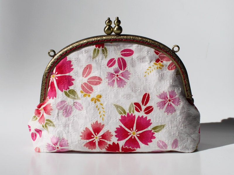 Floral make-up pouch - pink purse - bridesmaid clutch