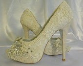 Twinkle Toes vintage lace wedding shoes 5 1/4 inch heel and peep toes..now located in the US