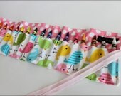 NEW-Pastel Peep Crayon Holder-16 Crayola Crayons Included-Great Easter Basket Gift