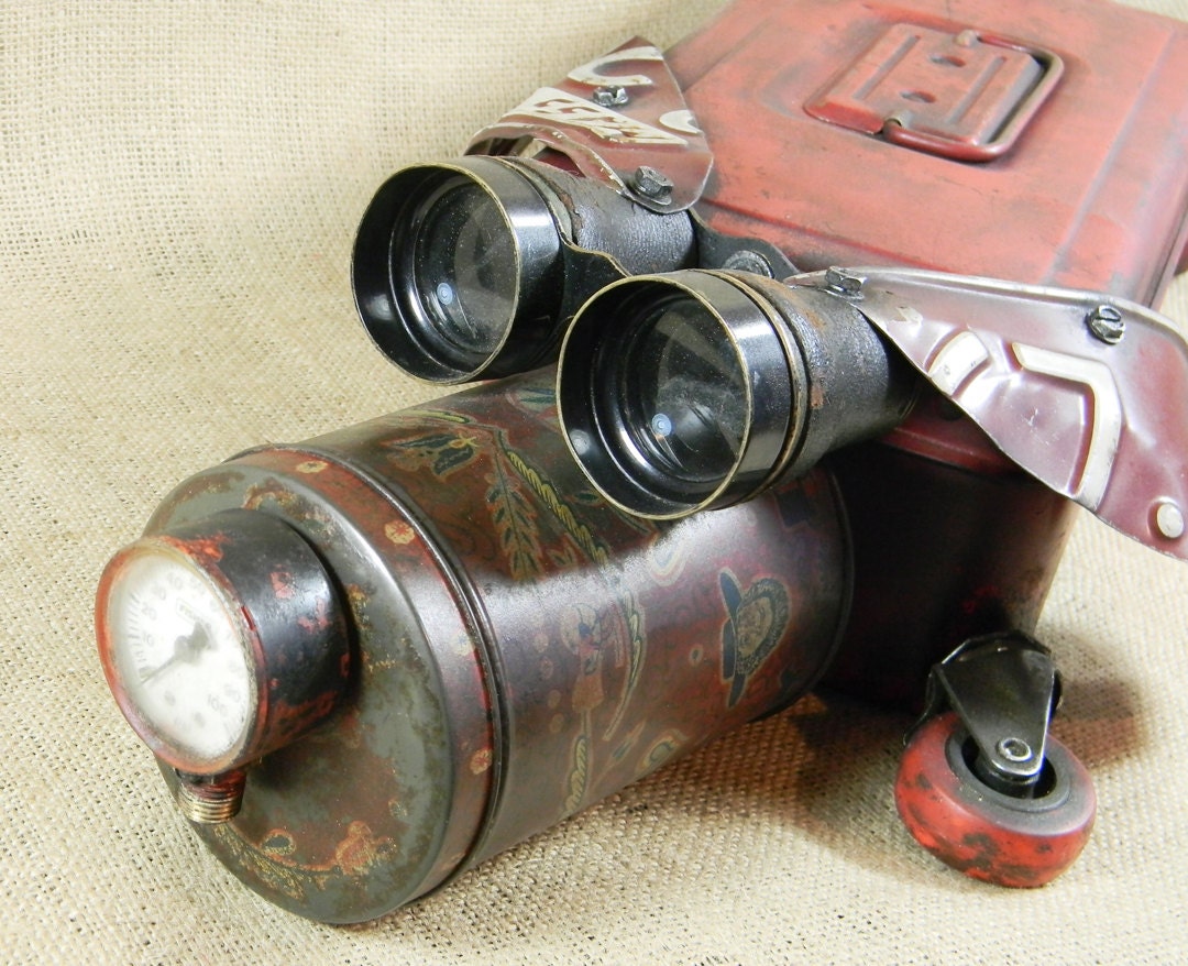 the chilled out robot dog - DROOPY 2 - Reclaim2Fame - assemblage sculpture