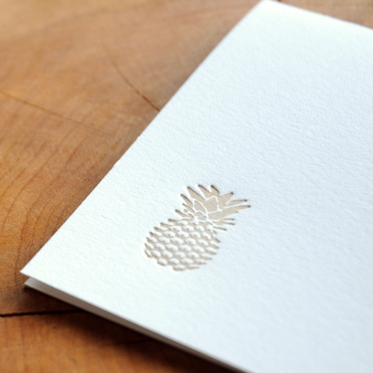 Set of 8 gold pineapple letterpress cards