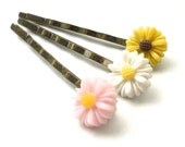 Spring Daisy Bobby Pins, Set of Three Cabochon Flowers