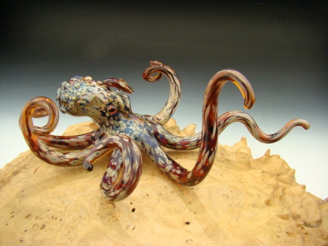 Glass Octopus Sculpture Aquarium Art Paperweight Ocean art Metallic Boro VGW KT (made to order)